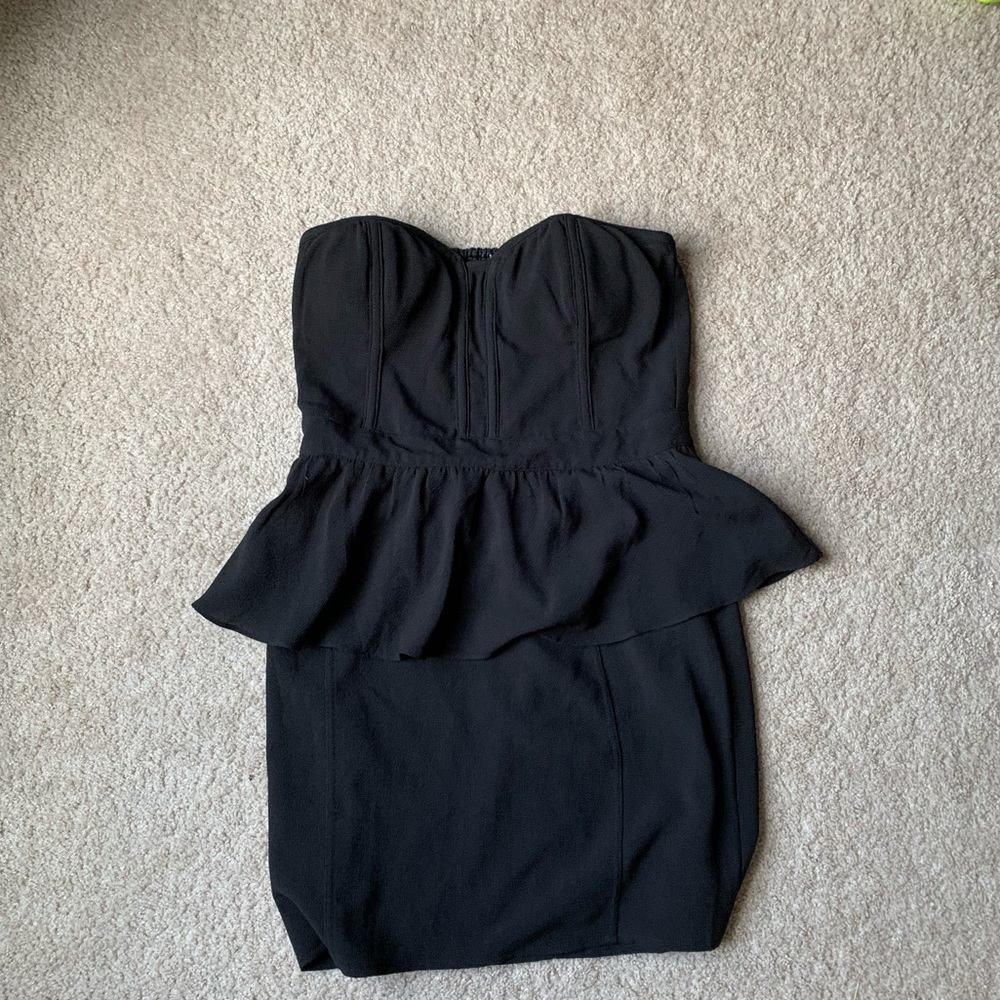 Pins & Needles strapless dress